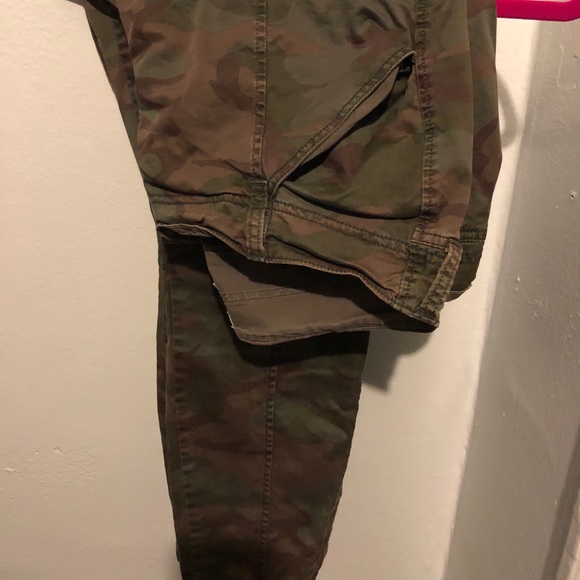 Old Navy camouflage pants - Picture 1 of 2